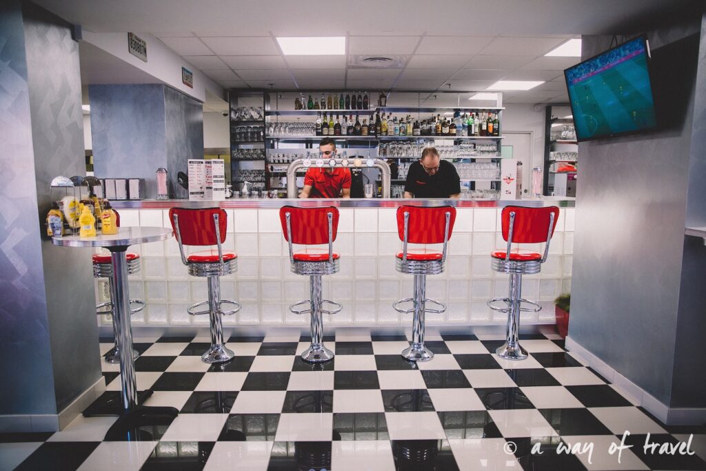 Marshalls diner restaurant 50s toulouse américain saint georges blog yelp cheesecake oreo 4