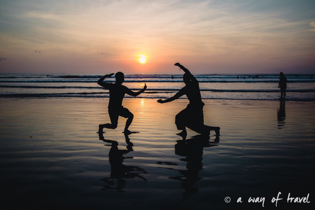 Coucher soleil ombre bali indonesie visiter luta coucher soleil 12