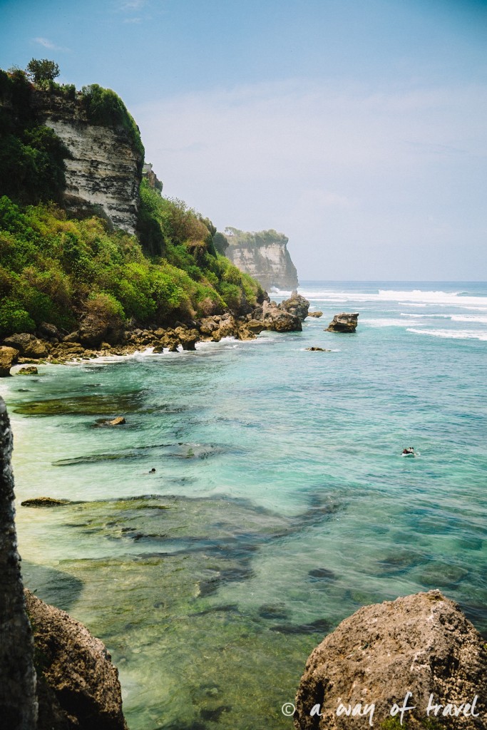 bali indonesie visiter uluwatu blue point padang padang beach surf surfeur 12