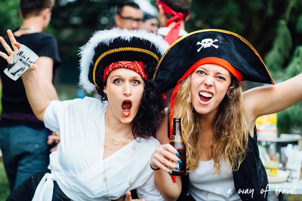 Soiree theme pirate fete deco anniversaire deguisement 27