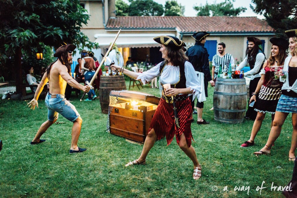 Soiree theme pirate fete deco anniversaire deguisement 34